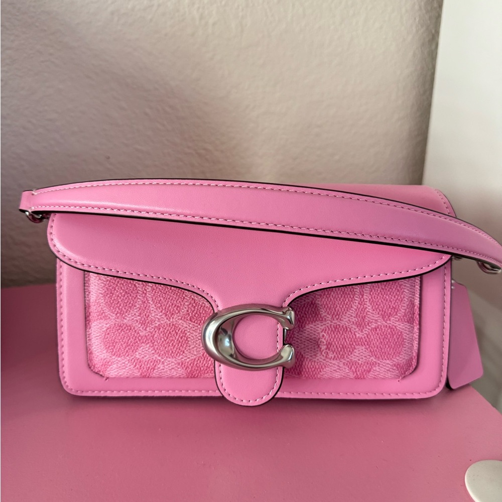 Coach tabby 20 vivid pink